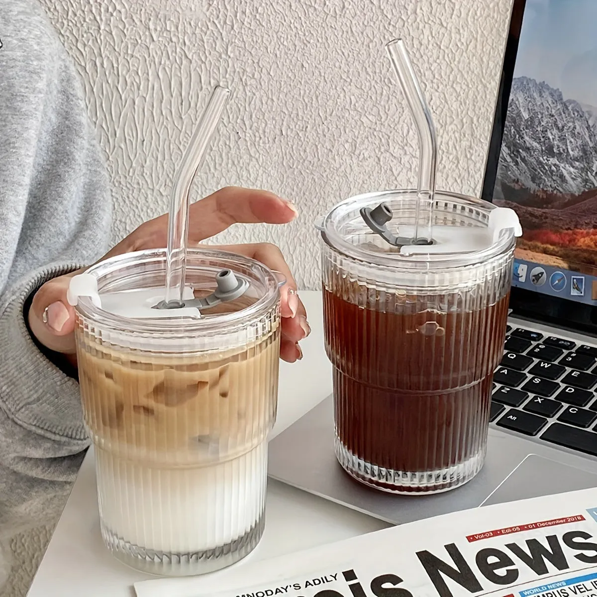 1pc Large Capacity 450ml Glass Iced Coffee Cup Tumbler - Heat Resistant, Smoothie Cups, Clear Coffee Cup, Juice Drinking Cup, Outdoor Travel Mug, Drinkware with Straw and Lid for Home