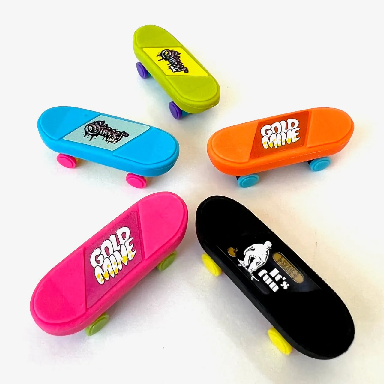 38270 SKATEBOARD ERASERS-60