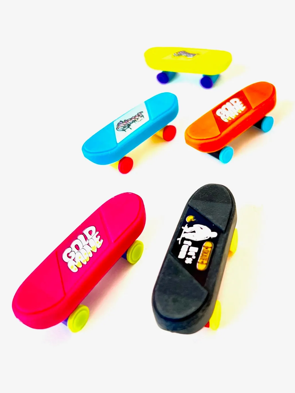 38270 SKATEBOARD ERASERS-60