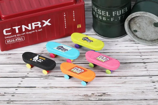 38270 SKATEBOARD ERASERS-60