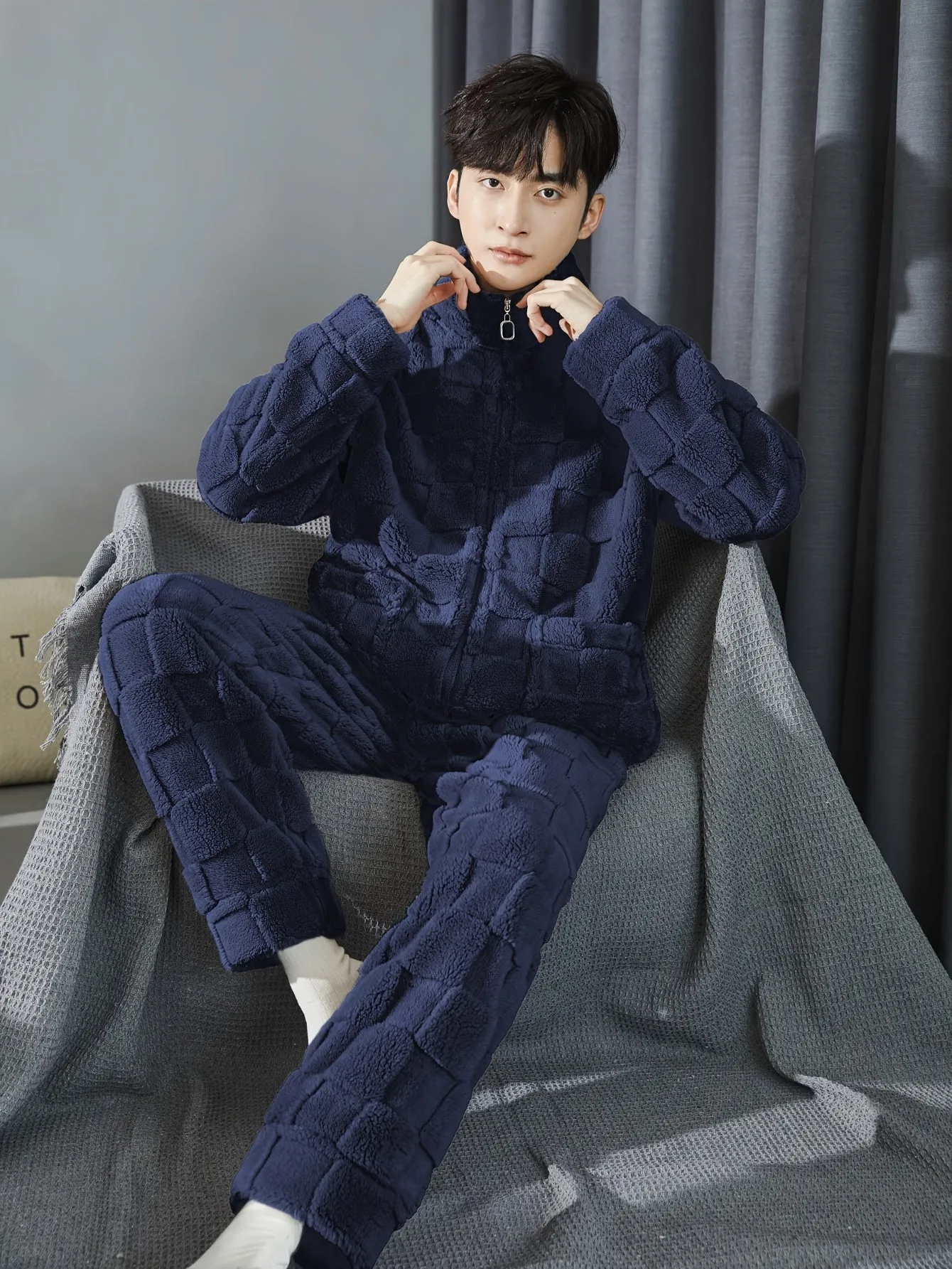 Men's Simple Style Casual Pajamas Sets Warm Flannel Lounge Wear, Long Sleeve Stand Collar Pullover Top & Loose Pants Home Pajamas Sets, Outdoor Sets For Autumn Winter