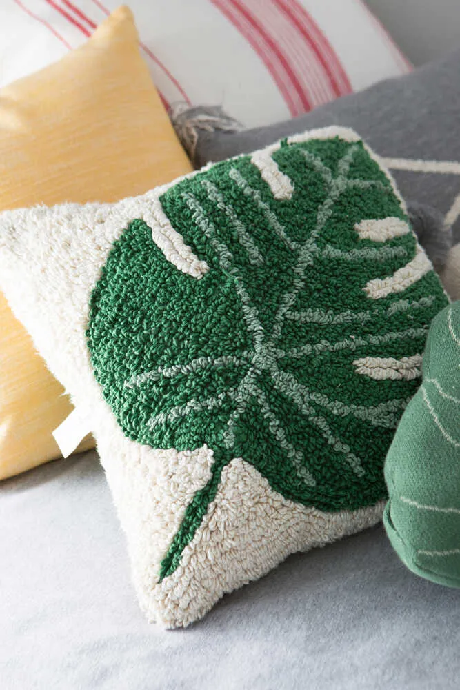 THROW PILLOW MONSTERA