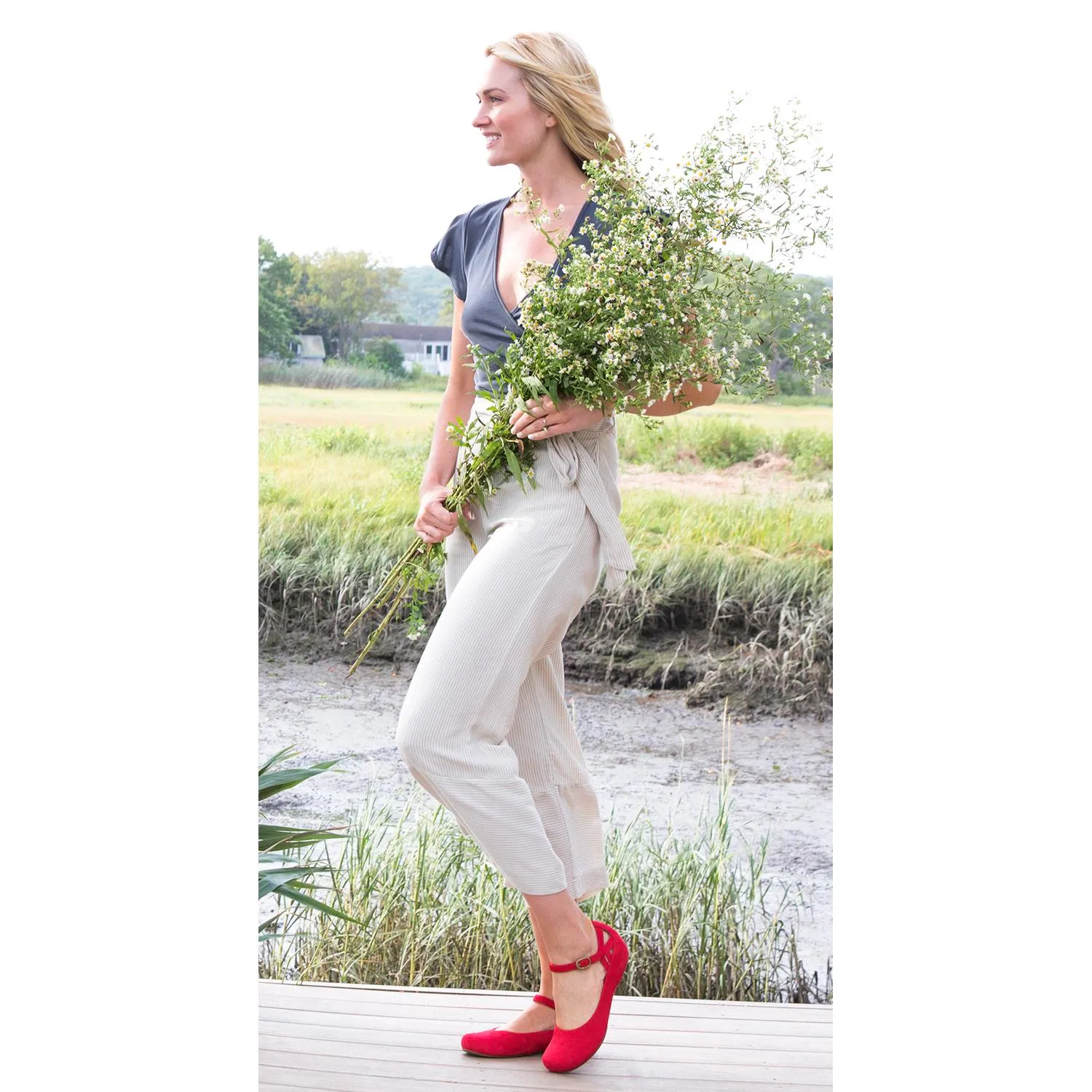 Women's Earthies Capri Taupe Nubuck