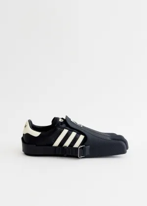 x Avavav Superfinger Superstar Sneakers