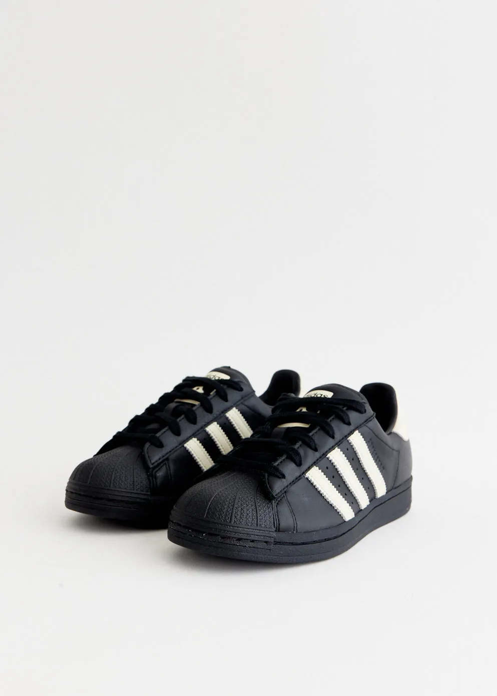 x Avavav Superfinger Superstar Sneakers